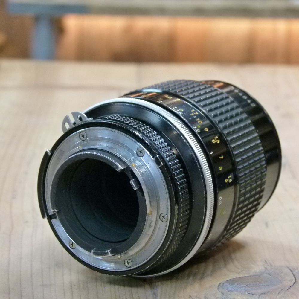 Used Nikon MF Nikkor 105mm f4 Micro Ai Macro Lens Used MF Lenses