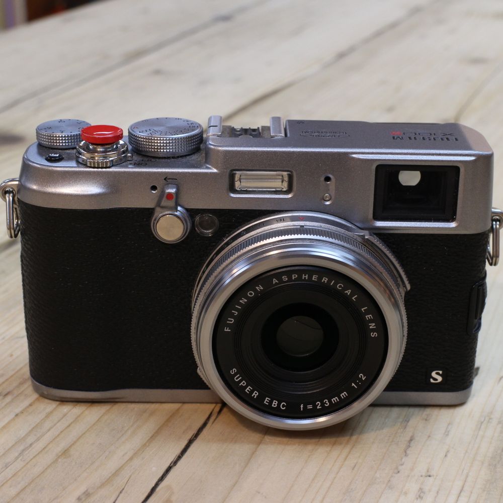 used fujifilm finepix x100s silver digital with lhx100 lens used cameras used used fujifilm finepix x100s silver digital with lhx100 lens used cameras used