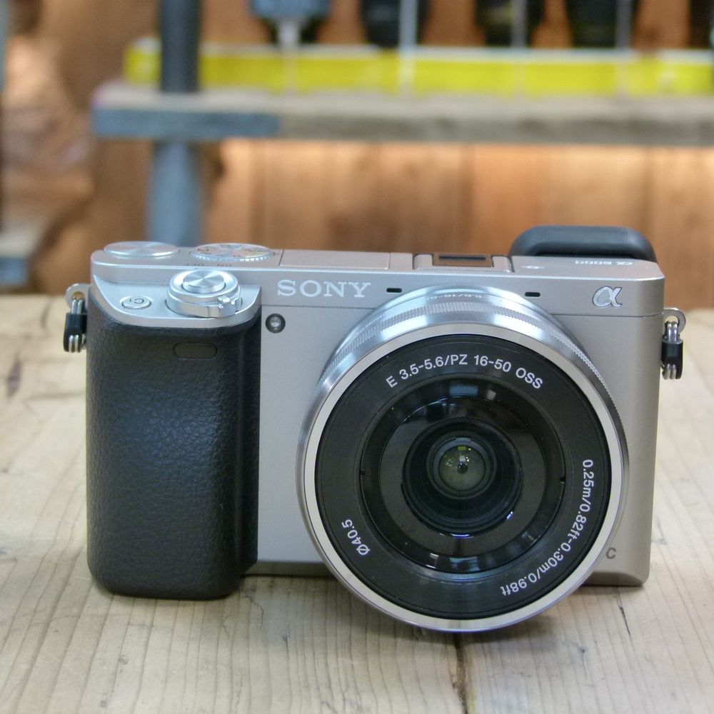Used Sony A6000 Silver Camera with 1650mm F3.55.6 Lens Used Cameras