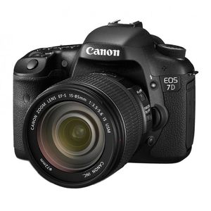 Canon EOS 7D Digital SLR Camera and 15-85mm IS Lens Kit